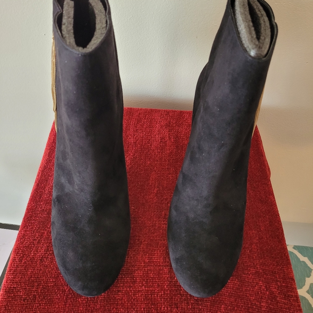 Booties - Picture 4 of 4